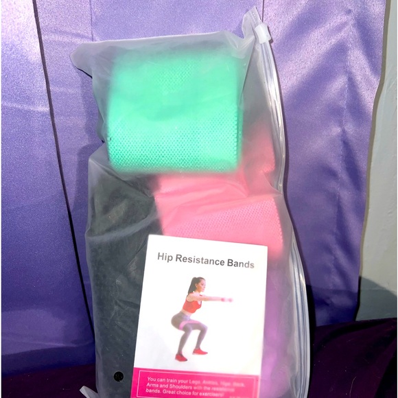 Resistance bands NWT - Picture 1 of 3